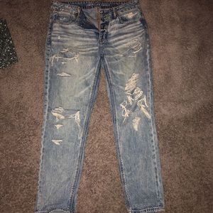 Ripped jeans, light wash